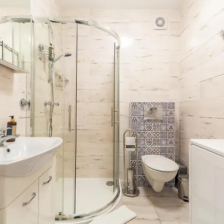 Kolorowe Balkony - Sloneczny Apartament W Miedzyzdrojach By Noclegi Renters Мендзиздроє Екстер'єр фото